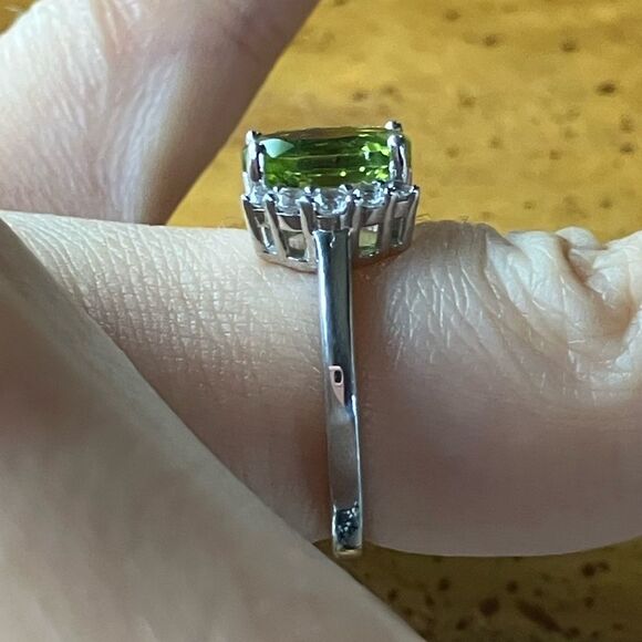 Natural Peridot Sterling Silver Ring Size 5.75 - Picture 3 of 9